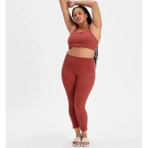 girlfriend collective Women’s Soft Pocket Leggings Red Eco-Friendly Size Medium